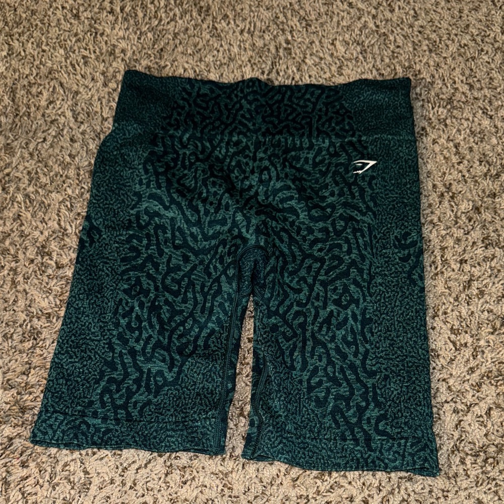 Gymshark Adapt Animal Seamless Bike Shorts in Winter Teal size Large